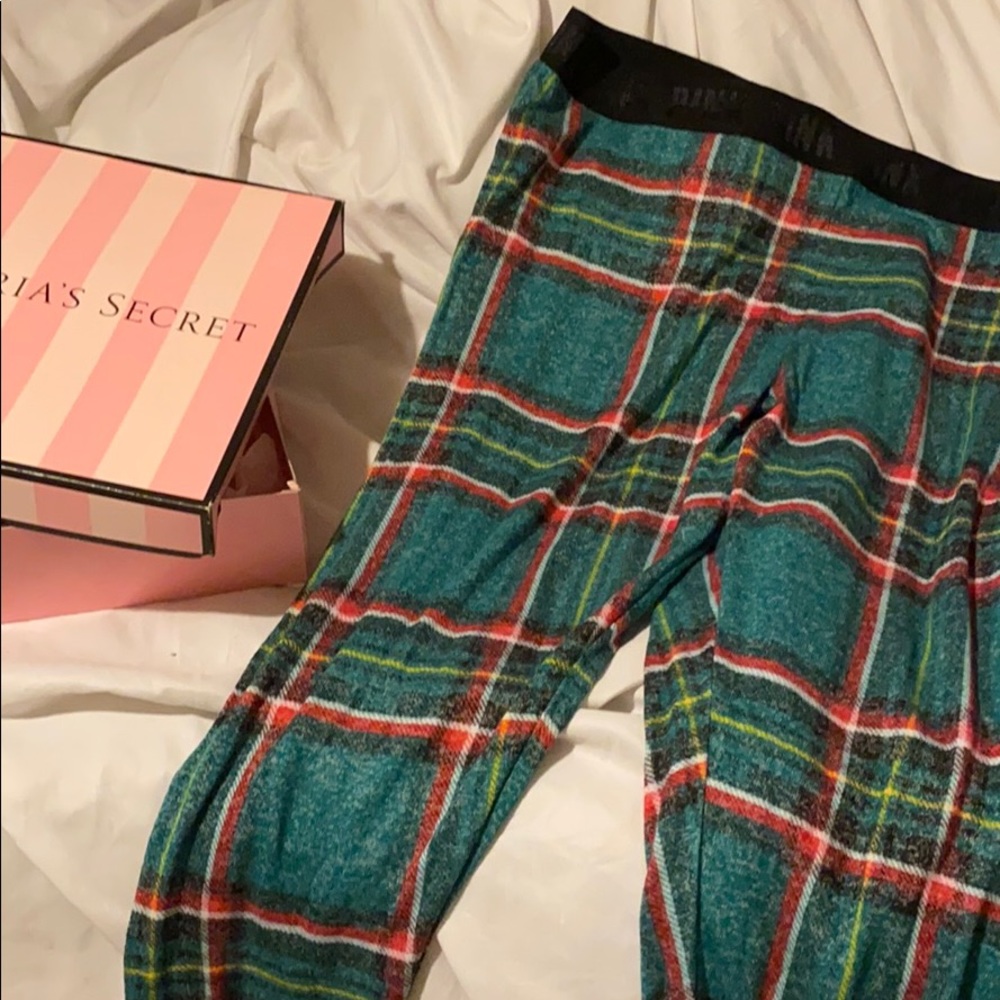 victoria’s secret christmas sleep pants